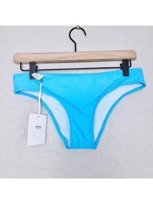 NWT TCN Banda Bikini Bottom 4 Fruits Strawberry Embroidered White Turquoise thumbnail 3