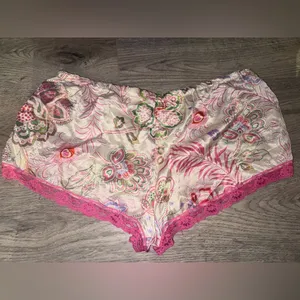 Victoria’s Secret SILK Rare Floral / Lotus Silk Shorts L thumbnail 3
