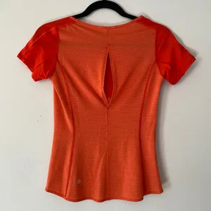 Lululemon Coral Orange Fast Track Short Sleeve Tee Athleisure Women's size 2 thumbnail 6