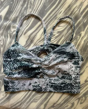Sports Bra thumbnail 1