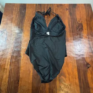 J.Crew Womens Black Scalloped Halter V-Neck One-Piece Swimsuit Large L thumbnail 4