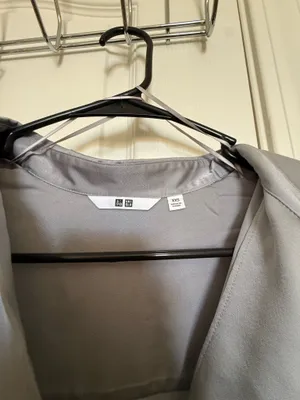 Uniqlo Blouse thumbnail 2