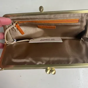 NWT HOBO- Daring Sugar Plum Wristlet Clutch thumbnail 5