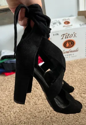 Lulus Suede Black Heels thumbnail 2