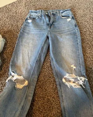 American Eagle Jeans Mom thumbnail 1