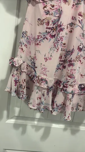 Selfie Leslie Belle Cut-Out Detail Frill Accent Dress Floral Print thumbnail 7
