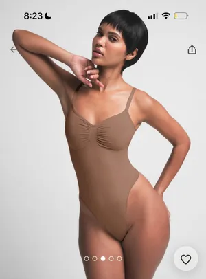 SKIMS Low Back Thong Bodysuit Seamless Sculpt thumbnail 1