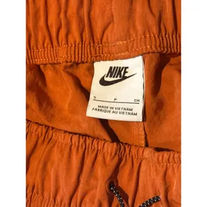 Nike Womens Shorts Orange Activewear Casual Sportswear Cargo Pockets‎ thumbnail 3