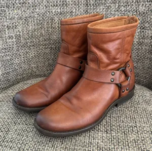 Frye Harness‎ Ankle Boots Size 5 1/2B thumbnail 1