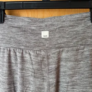 Vuori Performance Jogger Women Large Gray Heathered Pleated High Rise‎ Pants thumbnail 4