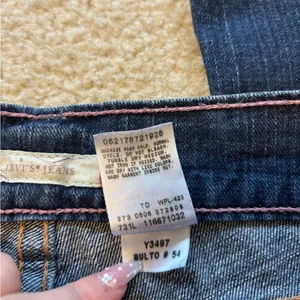 Levi’s Y2K Low Rise Flare Jeans thumbnail 3