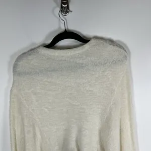 Free People FP One Ivory Fuzzy Cozy Batwing Cardigan Sweater Women’s Medium Boho thumbnail 8
