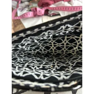 Vera Bradley Quilted Clutch Black‎ White Pattern Minimalist Purse thumbnail 4