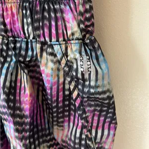 Free‎ People FP Movement Way Home Black Colorful Women’s Shorts Size Medium thumbnail 5