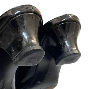 Salvatore Ferragamo Vara Bow Slides 8 Black Patent Leather Elegant Designer Sandals thumbnail 13