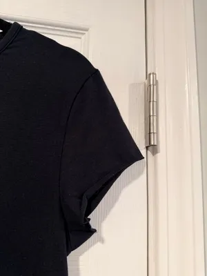 NWOT Anthropologie Size S Black Stretch Short Sleeve Raw Hem Stretch Crop Top thumbnail 6