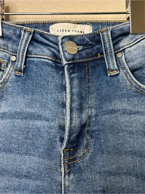 Risen jeans LA wide leg barrel high waisted blue jeans shaping hourglass casual thumbnail 3