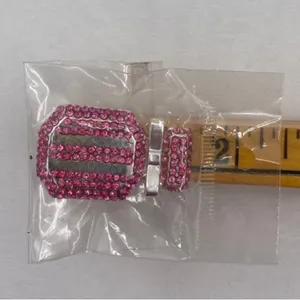 Victoria's Secret Bombshell Pin thumbnail 4