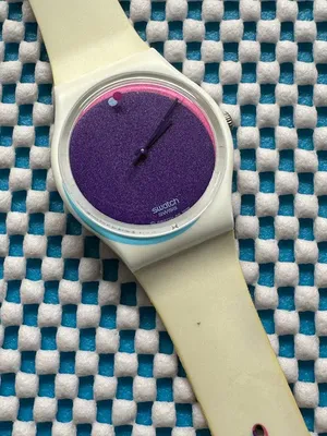Share Swatch Watch "60 + 1" GZ208 Classic 2009 thumbnail 1