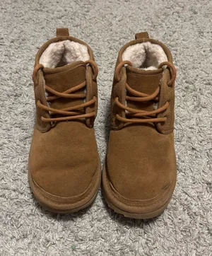 UGG thumbnail 1
