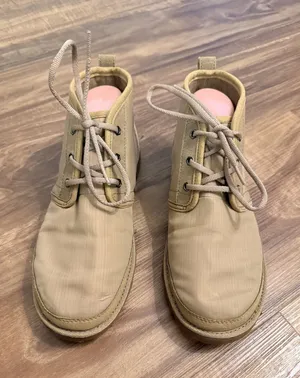 UGG Neumel‎ Ripstop Suede Tan Chukka Boots Womens Lace Up Desert Boots Sz 9 thumbnail 1