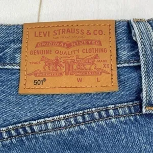 Women’s Levi’s 501 jean shorts size 31 thumbnail 5