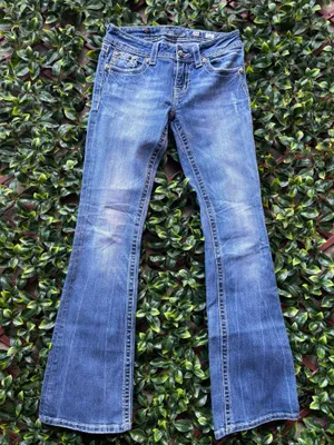 Miss Me Low-Rise Boot Stretch Jeans Signature Rhinestone Women’s Denim 28 thumbnail 1