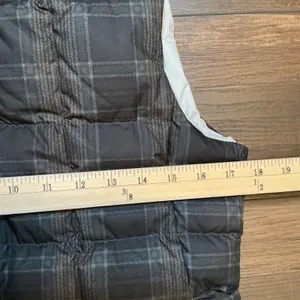 Patagonia Plaid Hooded Down Puffer Vest Black Grey Sherpa Lined Medium Gorpcore thumbnail 4