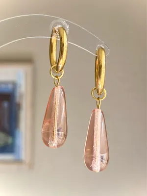 Handmade light pink Czech glass teardrop simple minimalist dangle earrings🩷 thumbnail 1