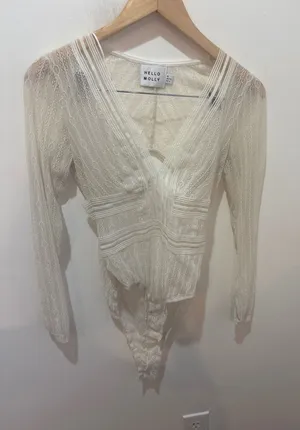 Hello Molly White Lace Long Sleeve Bodysuit Open Back‎ V-Neck Size 6 M AU10 thumbnail 1