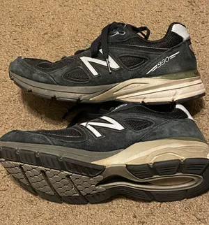 New Balance Women's 990 V4 Black‎ Casual Shoes Sneakers Size 9 Narrow 2A W990BK4 thumbnail 1