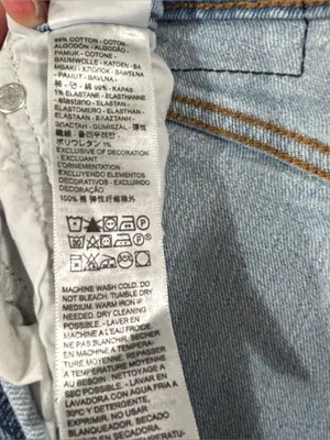 Levi's Wedgie Straight Leg Classic Blue Jeans Button Fly WOMEN’S SIZE 26 Waist thumbnail 5