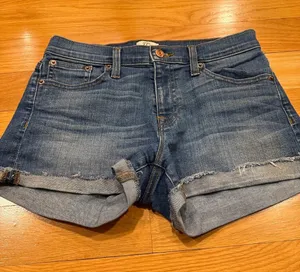 J.Crew women’s jeans shorts size 26. thumbnail 1