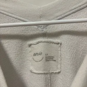 Aerie Logo V Neck Crewneck thumbnail 5