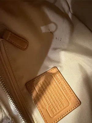 Vintage Carly Coach Signature Cream Canvas and Brown Leather Shoulder Bag thumbnail 11