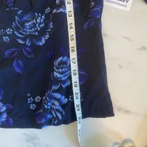 Old Navy Womens M Puff Sleeve Smock Long Sleeve Blouse Navy Blue Floral‎ Cottage thumbnail 10