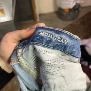 American Eagle Mom jeans thumbnail 4
