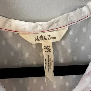 Matilda Jane Cream‎ Swiss Dot Light the Way Tunic Sheer Button up Size Medium thumbnail 5