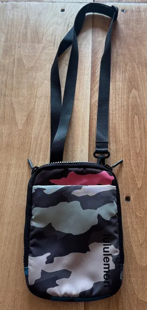 Lululemon Easy Access Crossbody Bag Heritage 365 Camo Brier Rose Multi Blue OS‎ thumbnail 1