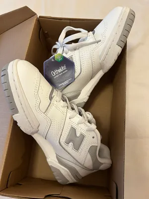 550s thumbnail 1