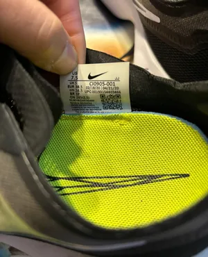 Nike Shoes thumbnail 3
