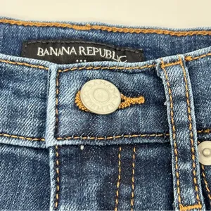 Banana Republic Factory Women's Dark Blue Cropped Jeans thumbnail 7