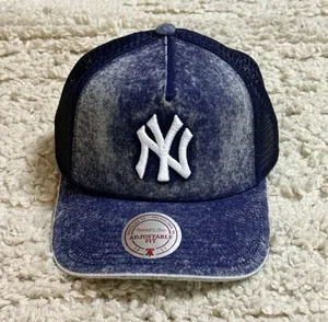 Mitchell & Ness New York Yankees Navy Gameday Trucker Adjustable Hat thumbnail 2