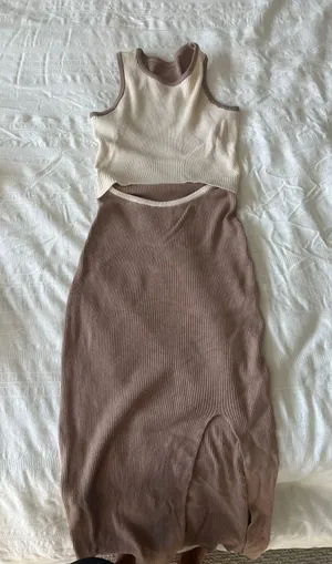 Cutout Midi Dress Size XS thumbnail 2