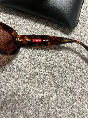 Supreme sunglasses  thumbnail 5