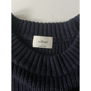 Aritzia Wilfred Sardou 100% Merino Wool Cropped Navy Sweater Small thumbnail 5