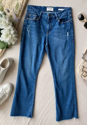 FRAME Le Crop Mini Boot Jeans 29 Cropped Bootcut Distressed Raw Hem Denim‎ thumbnail 1