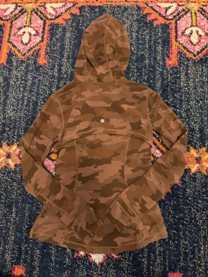 Lululemon Zip-Up Jacket thumbnail 4