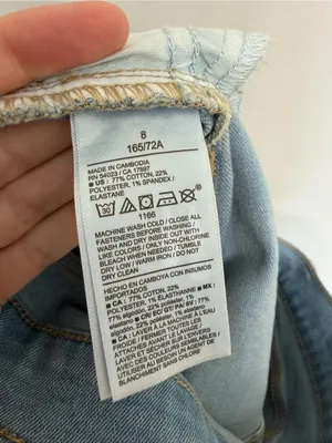 NEW Old Navy High-Waisted Wow Jean Short 4” Nova Light Wash - Size 8 thumbnail 9