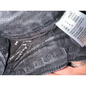 American Eagle stretchy normcore 8 destroyed hi-rise jeggings thumbnail 3